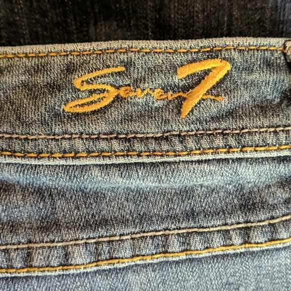 Jean capris - Picture 4 of 7